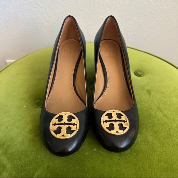 Tory Burch Chelsea Wedge in Black with Dust Bag | Low Heel Wedge with Gold Logo - Picture 2 of 9